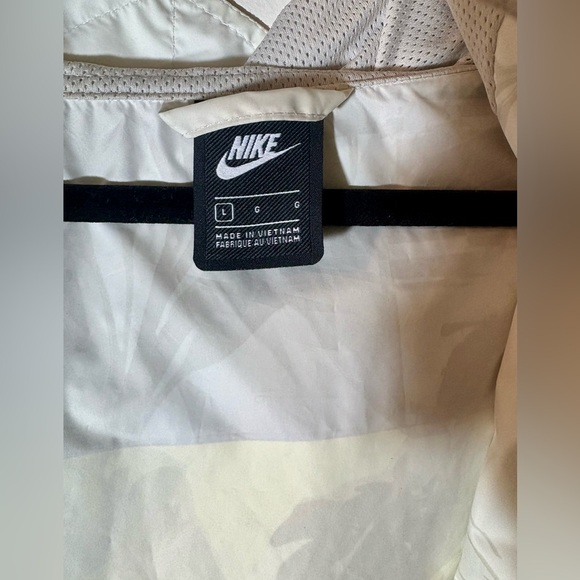 NIKE NSW White Long Leaf Printed Windbreaker Parka Jacket - Picture 7 of 16